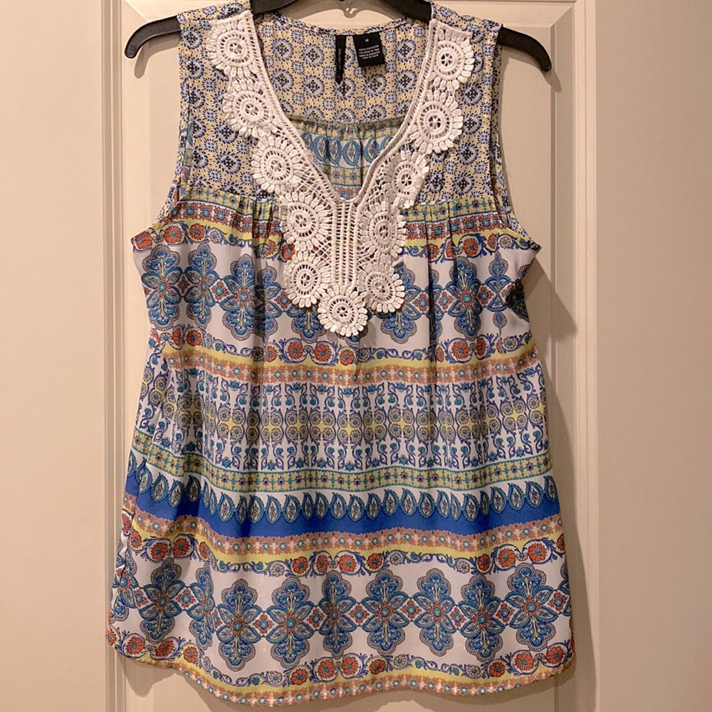 New Directions Sleeveless Blouse